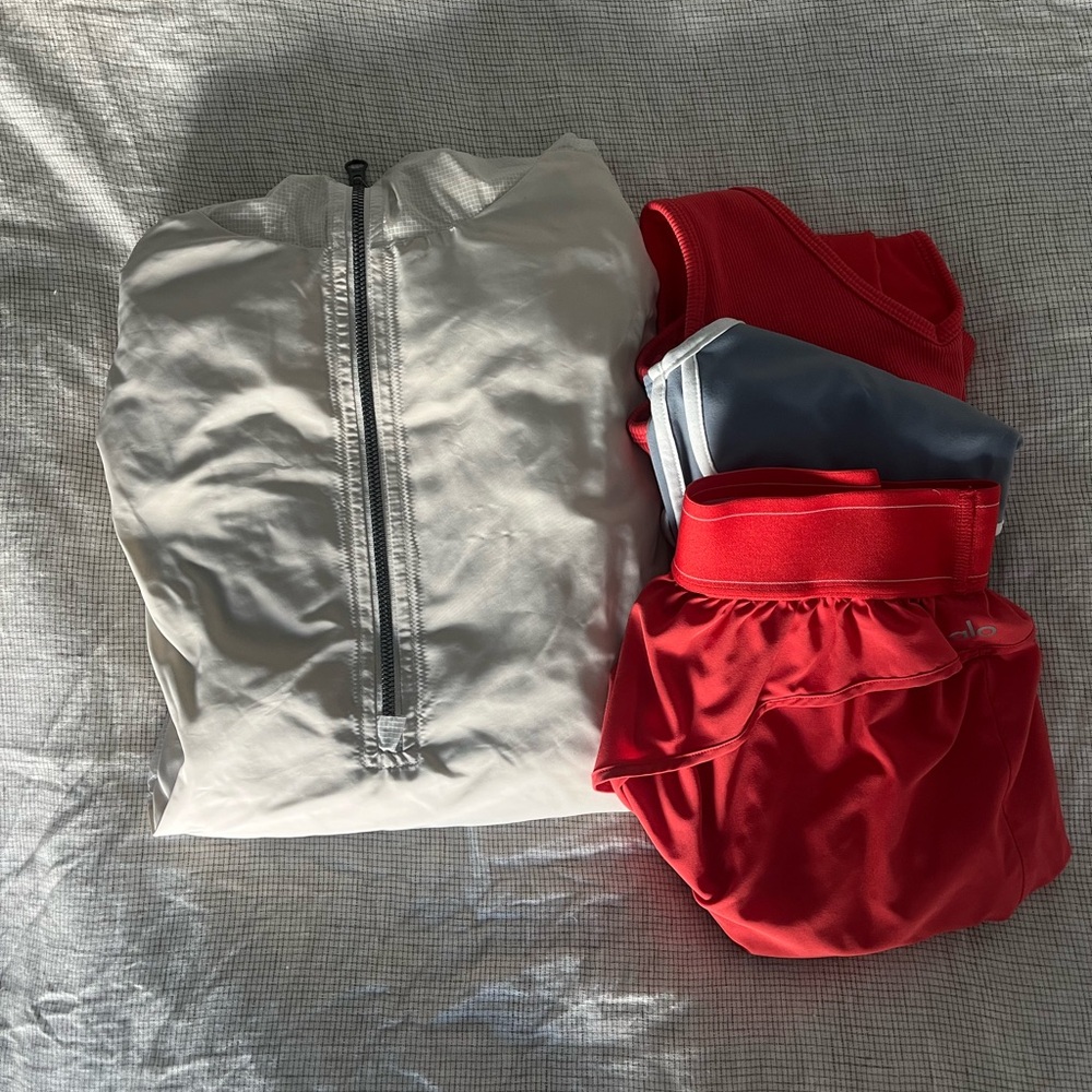 Alo Yoga Bundle